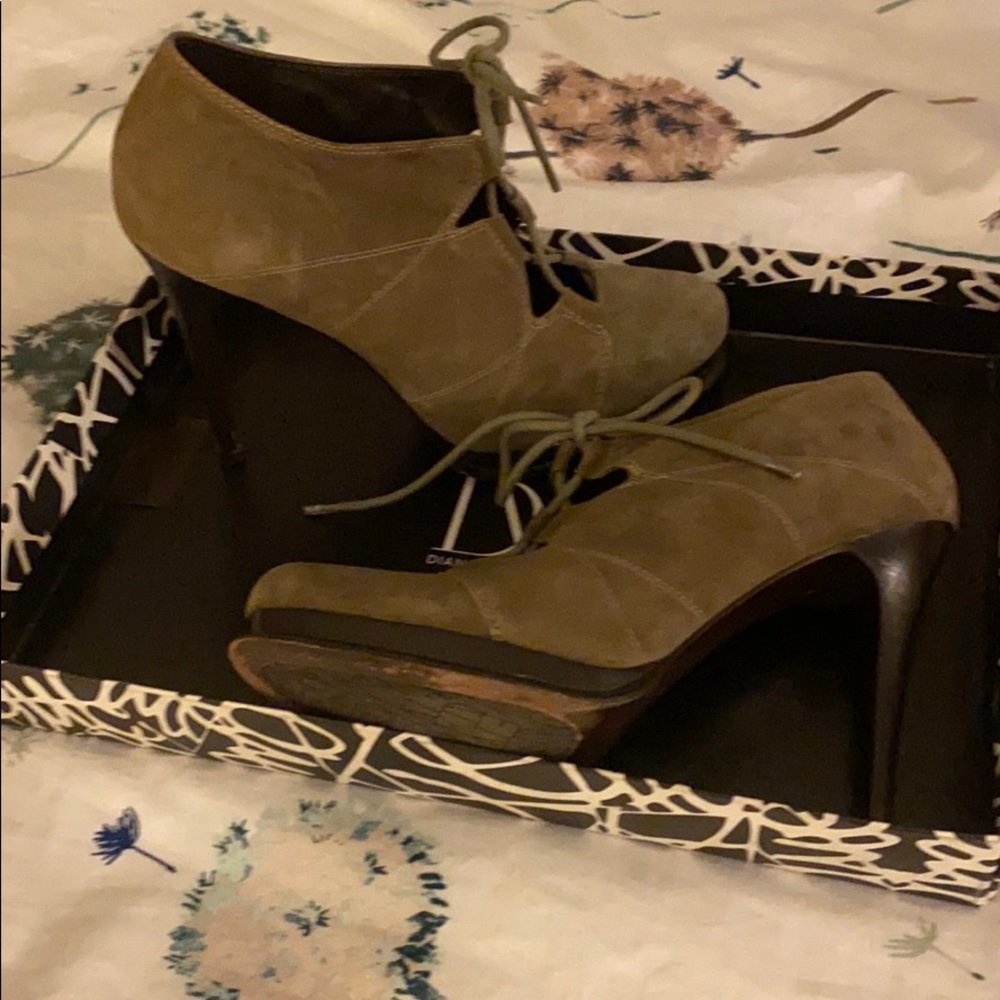 Guardian heel by Diane Von Furstenberg